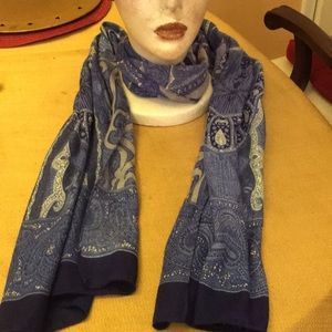 VanHeusen Indian Scarf